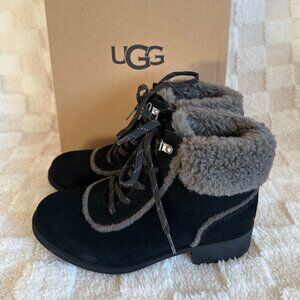 NIB! UGG Women's Bodie Fur Lace Boot 1153472 In Black Size US8/EU39 Winter Boots